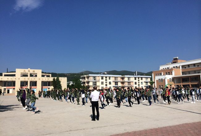 昆明黄冈实验学校官网