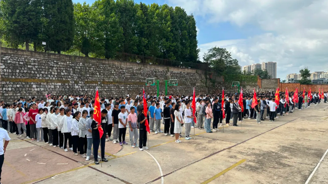 云南西点文化学校如何保障学生安全？