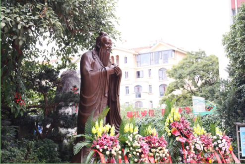 昆明钟英培训学校社会评价怎么样？