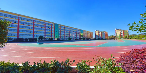 昆三中空港实验学校管理模式怎么样？