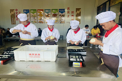 专业有匠心，青春有活力&mdash;&mdash;靖宁职校中餐烹饪实训课