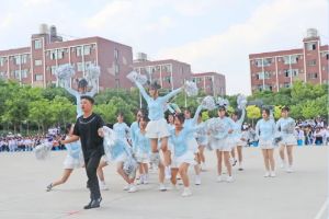 【校园活动】舞动青春旋律 点燃运动风采&mdash;&mdash;我校2024年春季学期校园啦啦操大赛初赛圆满结束