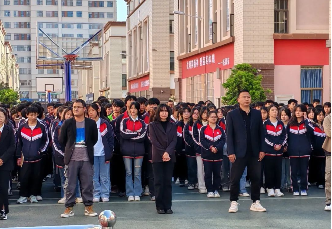 曲靖二中兴教中学2024年复读班怎么报名？