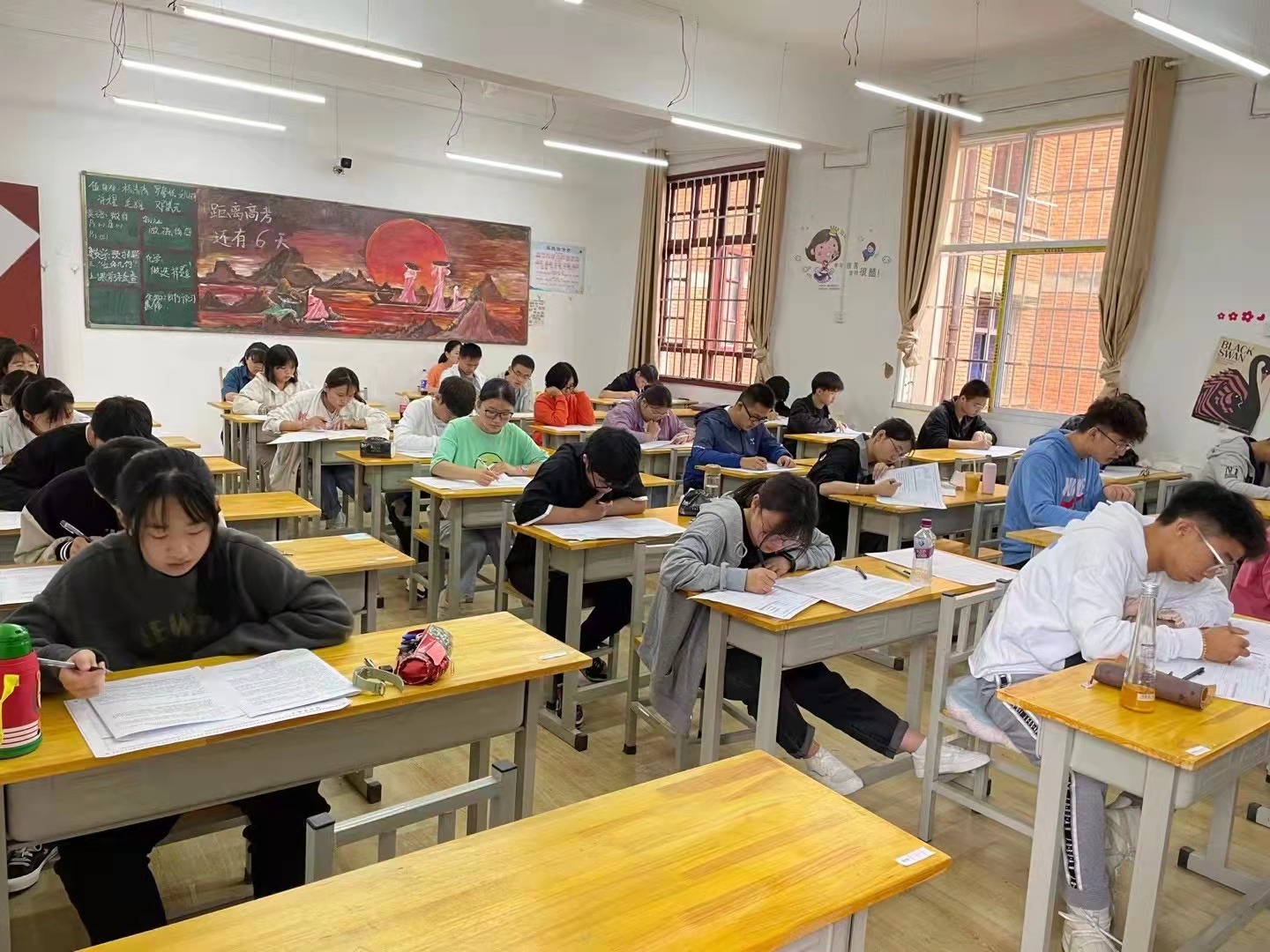云南师大附中老协补习学校2023届补习班正式开班！云师大附中老协补习怎么样？
