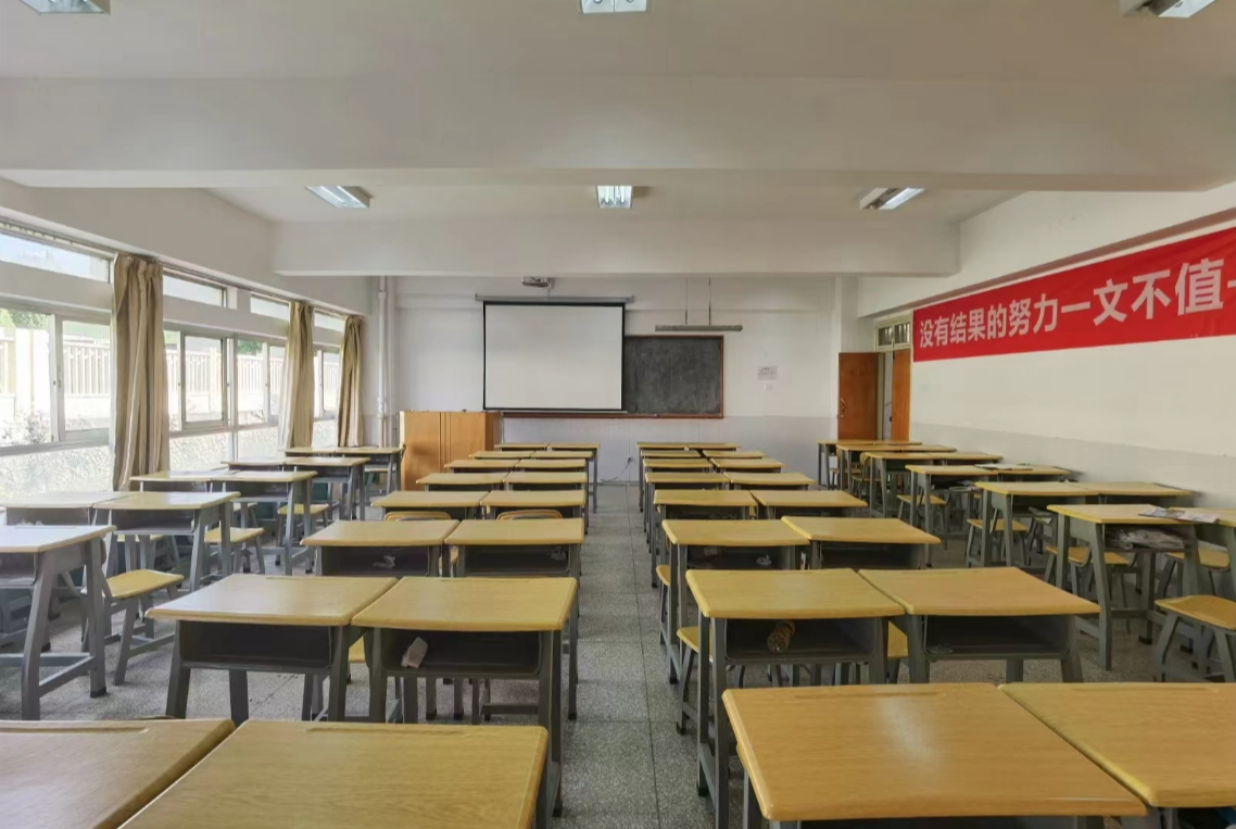 云南省2024年高考复读的利与弊