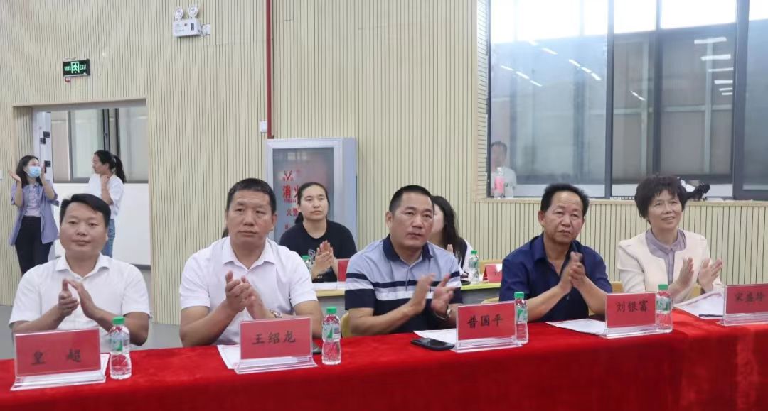 2024年昆明市西山区滇鹏高级中学管理模式