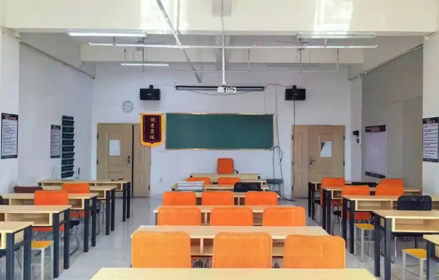 云南新东方培训学校高考复读班评价：多维度剖析，助力抉择