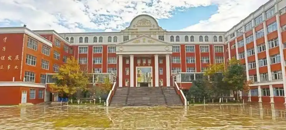 清北书院在云南高中学校里的排名探讨