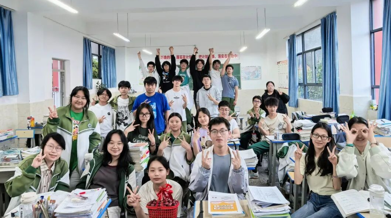 2026安宁市崇明高级中学新高一开班时间及入学须知汇总